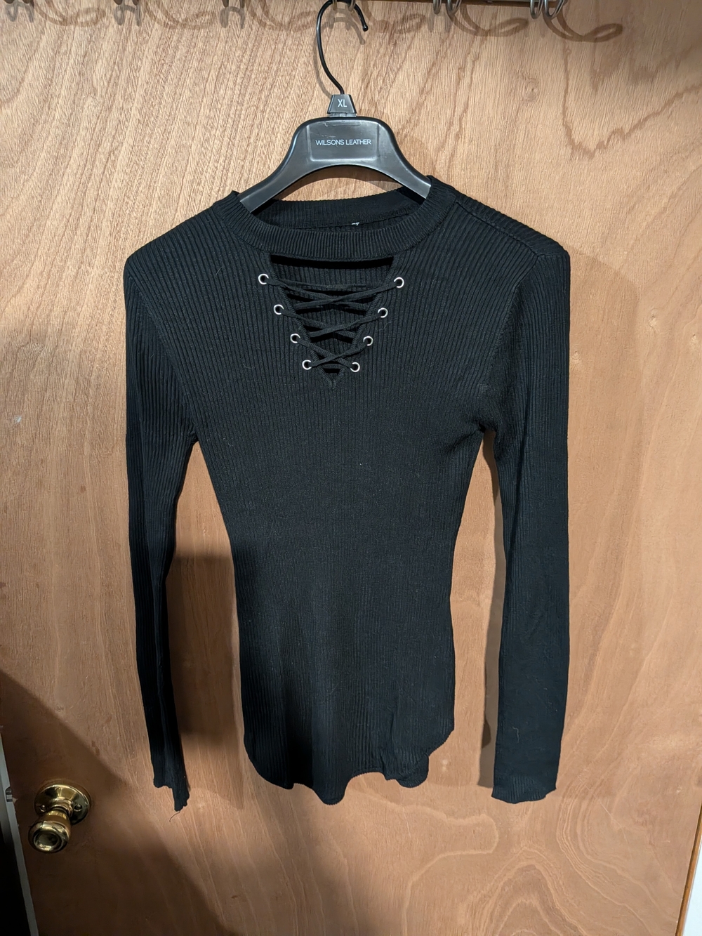 Women’s Black Lace-Up Ribbed Long Sleeve Top